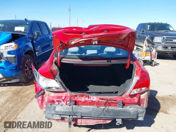 ✅ 2015 Hyundai Accent GLS • VIN: KMHCT4AE5FU898968 • Лот: 43459712. Опубликован ранее на IAAI с пробегом 132 350 миль. Бесплатный доступ к архиву аукционных продаж из США и подробный отчёт об истории автомобиля на DreamBid. Изображение 16.