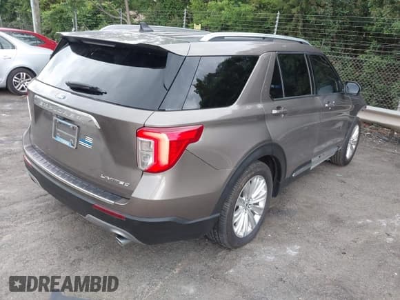 ✅ 2021 Ford Explorer Limited • VIN: 1FMSK7FH2MGA33292 • Lot: 42247441. Wystawiony na IAAI z przebiegiem 75 116 mil. Bezpłatny archiwum sprzedaży aukcyjnych z USA i szczegółowy raport historii pojazdu na DreamBid. Zdjęcie 4.