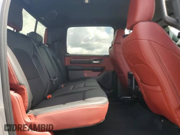 2025 Ram 1500 Rebel z VIN 1C6SRFLP5SN521500, wystawiony jako Copart lot #67063795 z przebiegiem 15 845 mil mil oraz Szkoda całkowita • Salvage title. Historia ofert i sprzedaży dostępna na DreamBid. Obrazek 10.