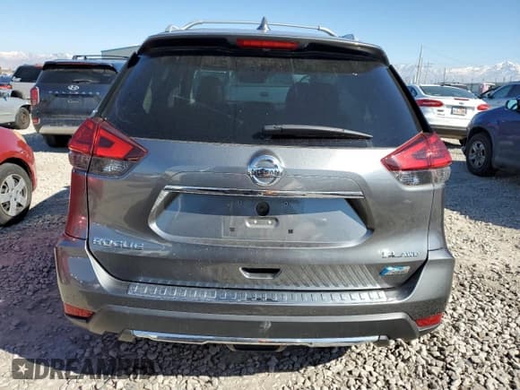 ✅ 2017 Nissan Rogue SV Hybrid • VIN: 5N1ET2MV3HC803776 • Lot: 46274065. Listed on Copart with 99,600 mi. Free auction sales archive from the USA and detailed vehicle history report at DreamBid. Image 6.