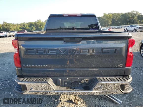 ✅ 2019 Chevrolet Silverado 1500 LT • VIN: 1GCPYDEK8KZ250044 • Lot: 72249514. Wystawiony na Copart z przebiegiem 140 436 mil. Bezpłatny archiwum sprzedaży aukcyjnych z USA i szczegółowy raport historii pojazdu na DreamBid. Zdjęcie 6.