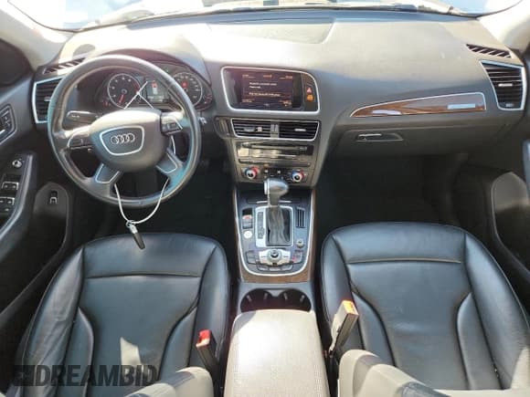 ✅ 2017 Audi Q5 Premium • VIN: WA1C2AFP3HA091038 • Lot: 90471585. Wystawiony na Copart z przebiegiem 123 689 mil. Bezpłatny archiwum sprzedaży aukcyjnych z USA i szczegółowy raport historii pojazdu na DreamBid. Zdjęcie 8.