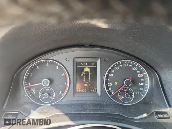 ✅ 2012 Volkswagen Eos Lux • VIN: WVWFW7AH2CV003091 • Лот: 82094645. Опубликован ранее на Copart с пробегом 194 239 миль. Бесплатный доступ к архиву аукционных продаж из США и подробный отчёт об истории автомобиля на DreamBid. Изображение 9.