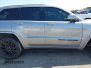 ✅ 2018 Jeep Grand Cherokee Altitude • VIN: 1C4RJEAG7JC181921 • Lot: 43208554. Wystawiony na IAAI z przebiegiem 157 255 mil. Bezpłatny archiwum sprzedaży aukcyjnych z USA i szczegółowy raport historii pojazdu na DreamBid. Zdjęcie 13.