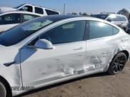 ✅ 2020 Tesla Model 3 Standard Range Plus • VIN: 5YJ3E1EAXLF644990 • Lot: 43772928. Wystawiony na IAAI z przebiegiem 48 180 mil. Bezpłatny archiwum sprzedaży aukcyjnych z USA i szczegółowy raport historii pojazdu na DreamBid. Zdjęcie 14.
