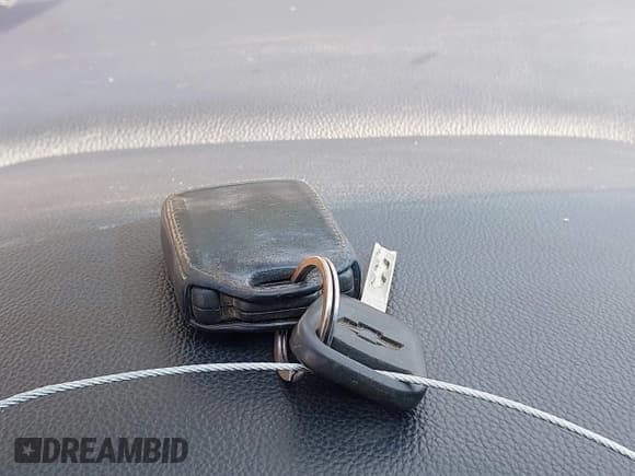 ✅ 2015 Chevrolet Silverado 2500HD LT • VIN: 1GC1KVE88FF156755 • Lot: 43061880. Listed on IAAI with 240,165 mi. Free auction sales archive from the USA and detailed vehicle history report at DreamBid. Image 11.