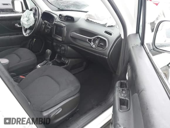 ✅ 2020 Jeep Renegade Latitude • VIN: ZACNJABB7LPL60157 • Lot: 42478250. Listed on IAAI with Not provided. Free auction sales archive from the USA and detailed vehicle history report at DreamBid. Image 5.