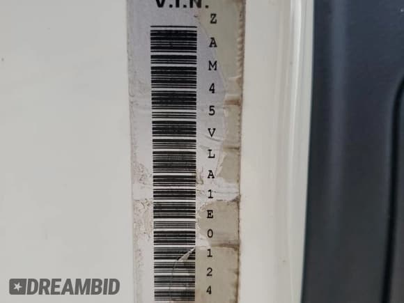 ✅ 2014 Maserati GranTurismo Sport • VIN: ZAM45VLA1E0124706 • Lot: 84675664. Wystawiony na Copart z przebiegiem 65 228 mil. Bezpłatny archiwum sprzedaży aukcyjnych z USA i szczegółowy raport historii pojazdu na DreamBid. Zdjęcie 13.