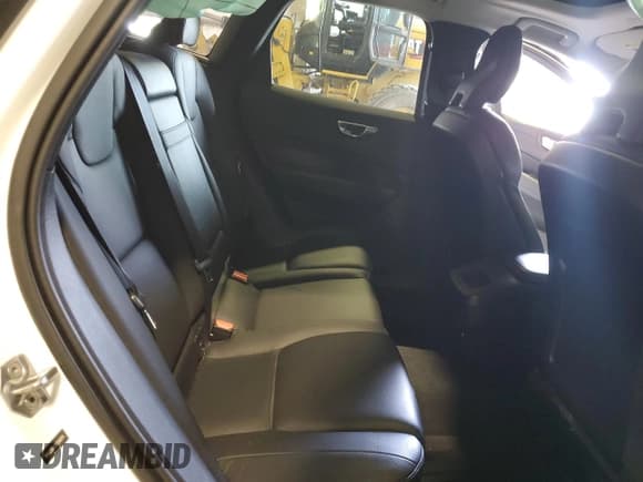 ✅ 2019 Volvo XC60 Momentum • VIN: YV4A22RK2K1348374 • Lot: 66031225. Listed on Copart with 60,278 mi. Free auction sales archive from the USA and detailed vehicle history report at DreamBid. Image 11.