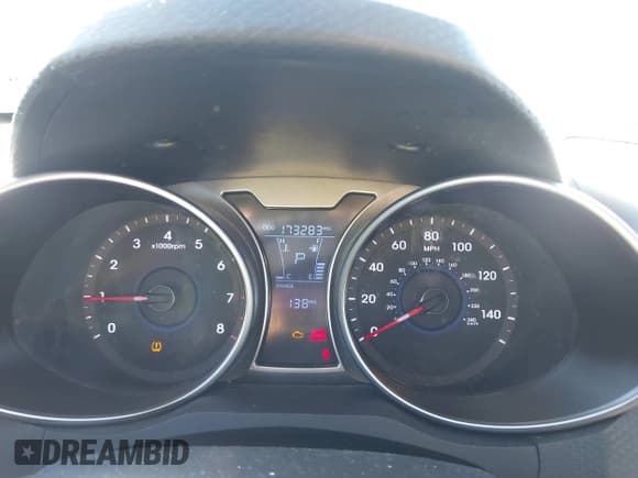 ✅ 2013 Hyundai Veloster w/Black Int • VIN: KMHTC6AD3DU146038 • Lot: 41433673. Wystawiony na IAAI z przebiegiem 173 283 mil. Bezpłatny archiwum sprzedaży aukcyjnych z USA i szczegółowy raport historii pojazdu na DreamBid. Zdjęcie 7.