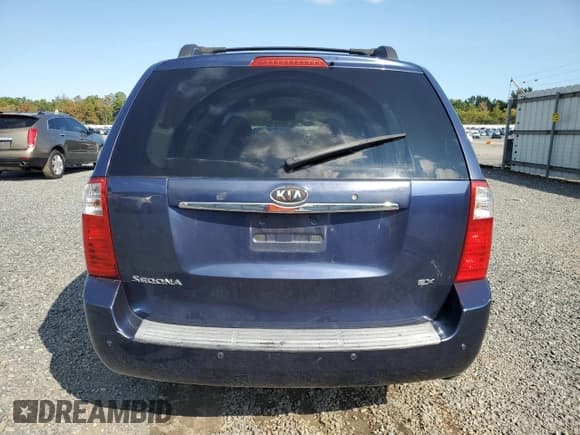 ✅ 2008 Kia Sedona EX • VIN: KNDMB233186244214 • Lot: 71774845. Listed on Copart with 226,802 mi. Free auction sales archive from the USA and detailed vehicle history report at DreamBid. Image 6.