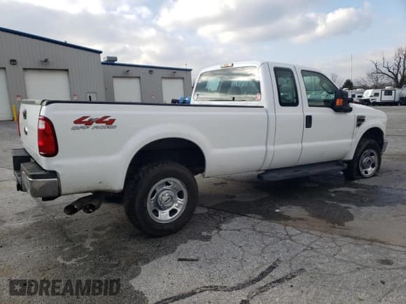 ✅ 2008 Ford F-350 XL • VIN: 1FTWX31R68EC58445 • Lot: 82446874. Listed on Copart with 130,297 mi. Free auction sales archive from the USA and detailed vehicle history report at DreamBid. Image 3.