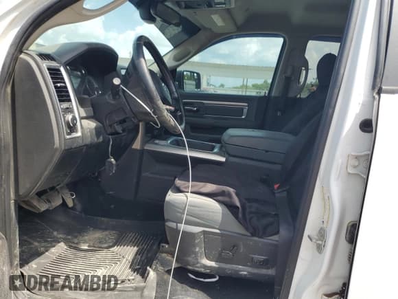 ✅ 2018 Ram 2500 Big Horn • VIN: 3C6UR5DL3JG224473 • Лот: 61352665. Опубликован ранее на Copart с пробегом 342 342 миль. Бесплатный доступ к архиву аукционных продаж из США и подробный отчёт об истории автомобиля на DreamBid. Изображение 7.