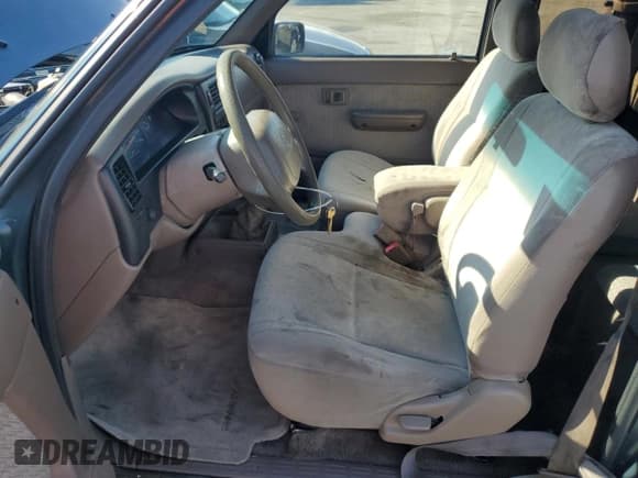 ✅ 1996 Toyota Tacoma • VIN: 4TAVL52N7TZ149780 • Лот: 81719205. Опубликован ранее на Copart с пробегом 203 901 миль. Бесплатный доступ к архиву аукционных продаж из США и подробный отчёт об истории автомобиля на DreamBid. Изображение 7.