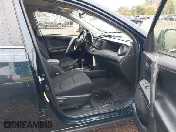 ✅ 2018 Toyota RAV4 Hybrid XLE • VIN: JTMRJREV0JD241600 • Lot: 43426297. Listed on IAAI with 63,794 mi. Free auction sales archive from the USA and detailed vehicle history report at DreamBid. Image 5.