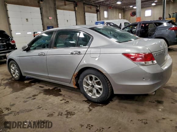 ✅ 2009 Honda Accord EX-L • VIN: 1HGCP368X9A028520 • Лот: 94993935. Опубликован ранее на Copart с пробегом 196 951 миль. Бесплатный доступ к архиву аукционных продаж из США и подробный отчёт об истории автомобиля на DreamBid. Изображение 2.