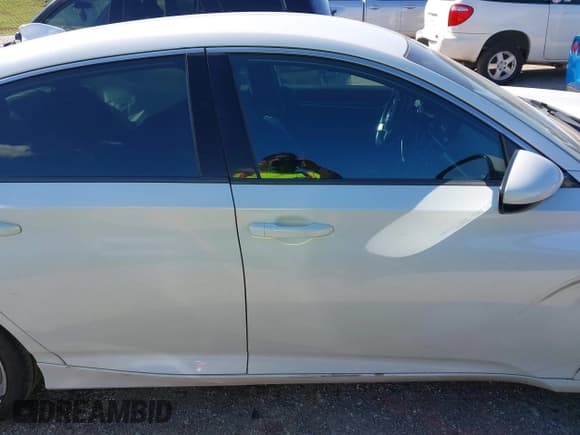 ✅ 2020 Honda Accord Sport • VIN: 1HGCV1F30LA069857 • Lot: 43556584. Wystawiony na IAAI z przebiegiem 131 958 mil. Bezpłatny archiwum sprzedaży aukcyjnych z USA i szczegółowy raport historii pojazdu na DreamBid. Zdjęcie 13.