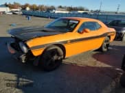 ✅ 2012 Dodge Challenger SXT Plus • VIN: 2C3CDYAG6CH125276 • Лот: 90838435. Опубликован ранее на Copart с пробегом 255 410 миль. Бесплатный доступ к архиву аукционных продаж из США и подробный отчёт об истории автомобиля на DreamBid. Изображение 1.