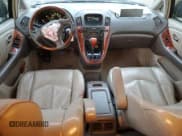 ✅ 2003 Lexus RX 300 • VIN: JTJHF10U930311132 • Lot: 92884915. Wystawiony na Copart z przebiegiem 213 590 mil. Bezpłatny archiwum sprzedaży aukcyjnych z USA i szczegółowy raport historii pojazdu na DreamBid. Zdjęcie 8.