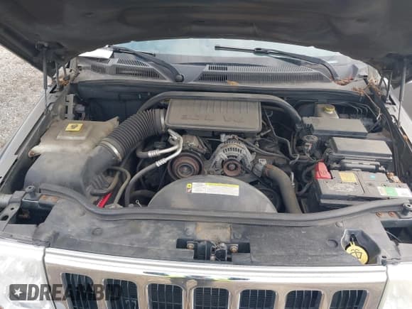 ✅ 2008 Jeep Commander Sport • VIN: 1J8HG48K58C132704 • Lot: 42404163. Listed on IAAI with 109,874 mi. Free auction sales archive from the USA and detailed vehicle history report at DreamBid. Image 10.