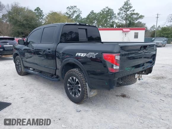 ✅ 2021 Nissan Titan SV • VIN: 1N6AA1ED3MN515230 • Lot: 41715974. Wystawiony na IAAI z przebiegiem 74 368 mil. Bezpłatny archiwum sprzedaży aukcyjnych z USA i szczegółowy raport historii pojazdu na DreamBid. Zdjęcie 3.