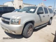 ✅ 2007 Chevrolet Suburban LT • VIN: 3GNFC16JX7G133370 • Lot: 41823107. Wystawiony na IAAI z przebiegiem 246 261 mil. Bezpłatny archiwum sprzedaży aukcyjnych z USA i szczegółowy raport historii pojazdu na DreamBid. Zdjęcie 2.