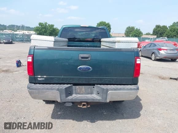✅ 2010 Ford F-250 XL • VIN: 1FTSX2B55AEB34547 • Lot: 42579306. Wystawiony na IAAI z przebiegiem 125 938 mil. Bezpłatny archiwum sprzedaży aukcyjnych z USA i szczegółowy raport historii pojazdu na DreamBid. Zdjęcie 16.