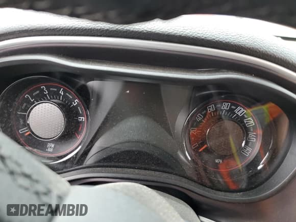 ✅ 2020 Dodge Challenger SXT • VIN: 2C3CDZAG8LH218421 • Lot: 55366774. Wystawiony na Copart z przebiegiem Nie podano. Bezpłatny archiwum sprzedaży aukcyjnych z USA i szczegółowy raport historii pojazdu na DreamBid. Zdjęcie 9.