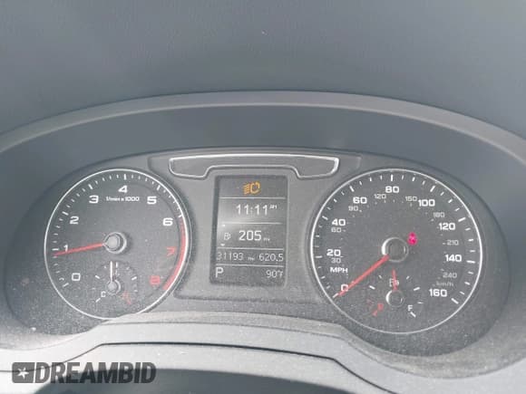 ✅ 2018 Audi Q3 Premium Plus • VIN: WA1JCCFSXJR013917 • Лот: 42900017. Опубликован ранее на IAAI с пробегом 31 193 миль. Бесплатный доступ к архиву аукционных продаж из США и подробный отчёт об истории автомобиля на DreamBid. Изображение 7.