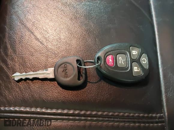 ✅ 2015 GMC Acadia SLT • VIN: 1GKKVSKD7FJ223570 • Lot: 42709319. Wystawiony na IAAI z przebiegiem 138 526 mil. Bezpłatny archiwum sprzedaży aukcyjnych z USA i szczegółowy raport historii pojazdu na DreamBid. Zdjęcie 11.