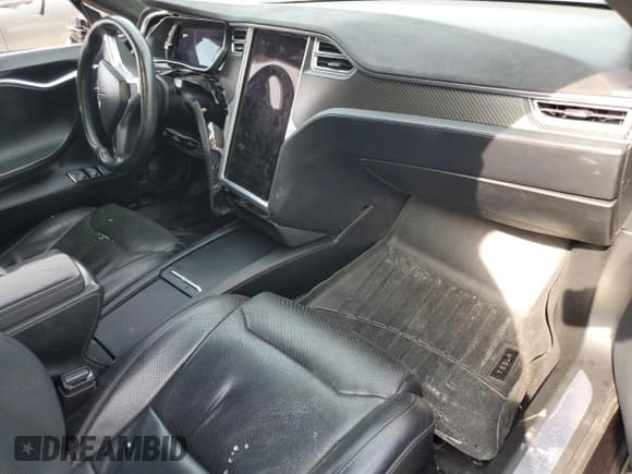 ✅ 2017 Tesla Model S 100D • VIN: 5YJSA1E43HF184578 • Лот: 57397394. Опубликован ранее на Copart с пробегом Не указан. Бесплатный доступ к архиву аукционных продаж из США и подробный отчёт об истории автомобиля на DreamBid. Изображение 8.