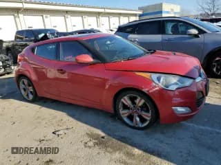 ✅ 2014 Hyundai Veloster • VIN: KMHTC6AD6EU194229 • Lot: 41686795. Wystawiony na Copart z przebiegiem Nie podano. Bezpłatny archiwum sprzedaży aukcyjnych z USA i szczegółowy raport historii pojazdu na DreamBid. Zdjęcie 4.