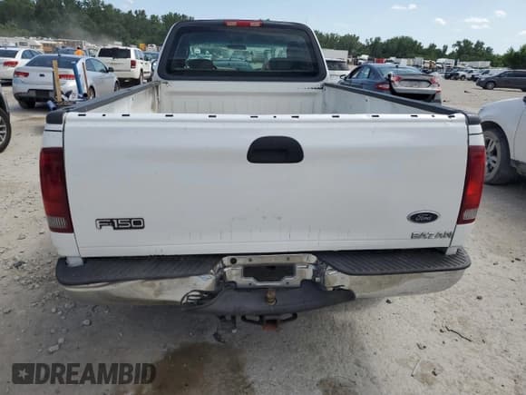 ✅ 2003 Ford F-150 XL • VIN: 1FTRX17W83NB66079 • Lot: 62077325. Wystawiony na Copart z przebiegiem 177 486 mil. Bezpłatny archiwum sprzedaży aukcyjnych z USA i szczegółowy raport historii pojazdu na DreamBid. Zdjęcie 6.