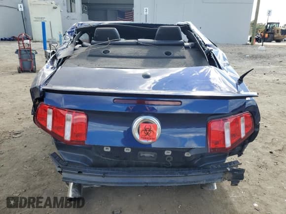 ✅ 2012 Ford Mustang GT Premium • VIN: 1ZVBP8CF3C5246757 • Lot: 82269595. Listed on Copart with 89,071 mi. Free auction sales archive from the USA and detailed vehicle history report at DreamBid. Image 6.