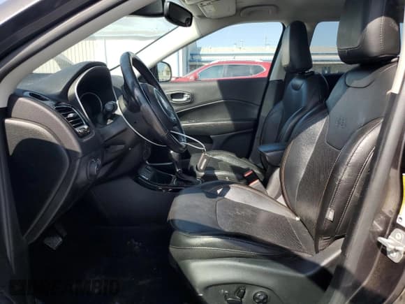 ✅ 2020 Jeep Compass Limited • VIN: 3C4NJCCBXLT231240 • Лот: 85909845. Опубликован ранее на Copart с пробегом 95 332 миль. Бесплатный доступ к архиву аукционных продаж из США и подробный отчёт об истории автомобиля на DreamBid. Изображение 7.