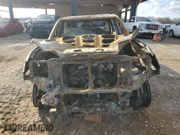 ✅ 2016 Toyota Tacoma Limited • VIN: 3TMEZ5CN9GM006094 • Lot: 83681454. Wystawiony na Copart z przebiegiem Nie podano. Bezpłatny archiwum sprzedaży aukcyjnych z USA i szczegółowy raport historii pojazdu na DreamBid. Zdjęcie 5.