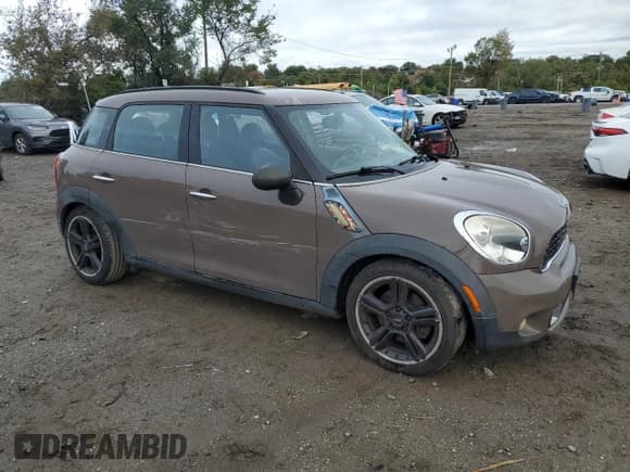 ✅ 2012 MINI Countryman S • VIN: WMWZC3C58CWM27349 • Лот: 86062095. Опубликован ранее на Copart с пробегом 118 179 миль. Бесплатный доступ к архиву аукционных продаж из США и подробный отчёт об истории автомобиля на DreamBid. Изображение 4.