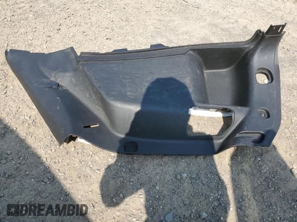 ✅ 2020 Chevrolet Equinox LT • VIN: 2GNAXJEV0L6121592 • Lot: 69063545. Listed on Copart with 93,637 mi. Free auction sales archive from the USA and detailed vehicle history report at DreamBid. Image 13.