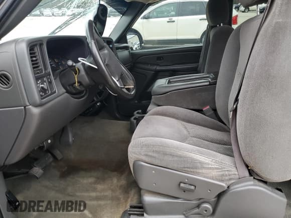 ✅ 2006 Chevrolet Silverado 1500 LT1 • VIN: 1GCEC19TX6Z267473 • Лот: 89146345. Опубликован ранее на Copart с пробегом 270 137 миль. Бесплатный доступ к архиву аукционных продаж из США и подробный отчёт об истории автомобиля на DreamBid. Изображение 7.