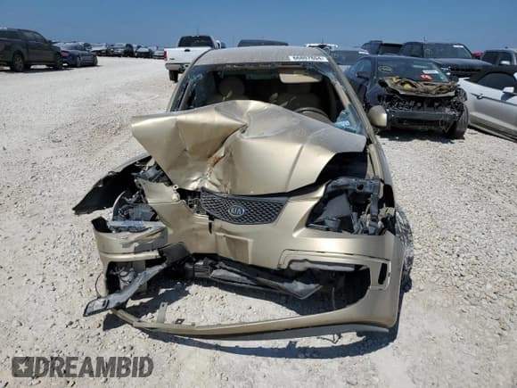 ✅ 2008 Kia Rio LX • VIN: KNADE123586383830 • Lot: 66807804. Wystawiony na Copart z przebiegiem 236 377 mil. Bezpłatny archiwum sprzedaży aukcyjnych z USA i szczegółowy raport historii pojazdu na DreamBid. Zdjęcie 5.