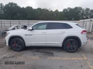 ✅ 2021 Volkswagen Atlas SE • VIN: 1V2PE2CA6MC215241 • Лот: 43317960. Опубликован ранее на IAAI с пробегом 67 347 миль. Бесплатный доступ к архиву аукционных продаж из США и подробный отчёт об истории автомобиля на DreamBid. Изображение 14.