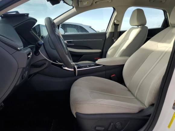 ✅ 2021 Hyundai Sonata SEL • VIN: KMHL64JA1MA158823 • Lot: 85202885. Wystawiony na Copart z przebiegiem 50 575 mil. Bezpłatny archiwum sprzedaży aukcyjnych z USA i szczegółowy raport historii pojazdu na DreamBid. Zdjęcie 7.