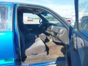 ✅ 1999 Dodge Dakota SLT • VIN: 1B7GL22Y9XS307637 • Lot: 43460284. Wystawiony na IAAI z przebiegiem 321 999 mil. Bezpłatny archiwum sprzedaży aukcyjnych z USA i szczegółowy raport historii pojazdu na DreamBid. Zdjęcie 5.