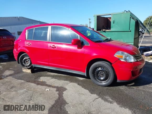 ✅ 2011 Nissan Versa S • VIN: 3N1BC1CP8BL507154 • Лот: 43368417. Опубликован ранее на IAAI с пробегом 192 209 миль. Бесплатный доступ к архиву аукционных продаж из США и подробный отчёт об истории автомобиля на DreamBid. Изображение 13.