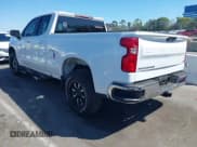 ✅ 2020 Chevrolet Silverado 1500 LT • VIN: 1GCRWCEDXLZ341683 • Lot: 43184472. Wystawiony na IAAI z przebiegiem 52 810 mil. Bezpłatny archiwum sprzedaży aukcyjnych z USA i szczegółowy raport historii pojazdu na DreamBid. Zdjęcie 3.
