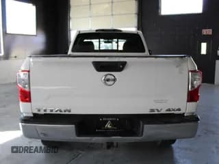 ✅ 2017 Nissan Titan SV • VIN: 1N6AA1R87HN548279 • Lot: 86853255. Wystawiony na Copart z przebiegiem 161 730 mil. Bezpłatny archiwum sprzedaży aukcyjnych z USA i szczegółowy raport historii pojazdu na DreamBid. Zdjęcie 6.