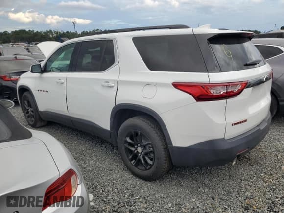 ✅ 2019 Chevrolet Traverse LT Cloth • VIN: 1GNERGKW9KJ281063 • Lot: 74217424. Wystawiony na Copart z przebiegiem Nie podano. Bezpłatny archiwum sprzedaży aukcyjnych z USA i szczegółowy raport historii pojazdu na DreamBid. Zdjęcie 2.