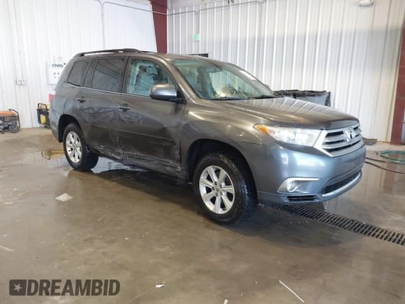 ✅ 2012 Toyota Highlander • VIN: 5TDBK3EH7CS097895 • Лот: 43695219. Опубликован ранее на IAAI с пробегом 148 916 миль. Бесплатный доступ к архиву аукционных продаж из США и подробный отчёт об истории автомобиля на DreamBid. Изображение 1.
