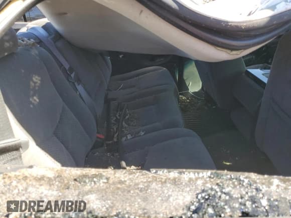 ✅ 2004 Chevrolet Silverado 1500 LS • VIN: 2GCEC13T841362788 • Лот: 74579894. Опубликован ранее на Copart с пробегом 242 886 миль. Бесплатный доступ к архиву аукционных продаж из США и подробный отчёт об истории автомобиля на DreamBid. Изображение 10.