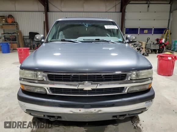 ✅ 2002 Chevrolet Suburban LS • VIN: 3GNFK16Z62G287415 • Лот: 85424994. Опубликован ранее на Copart с пробегом 313 778 миль. Бесплатный доступ к архиву аукционных продаж из США и подробный отчёт об истории автомобиля на DreamBid. Изображение 5.